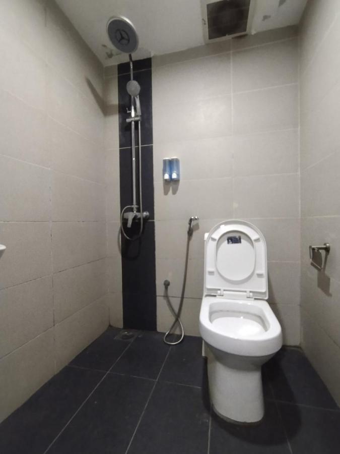 Super Oyo 90668 Joy Inn Miri Zewnętrze zdjęcie